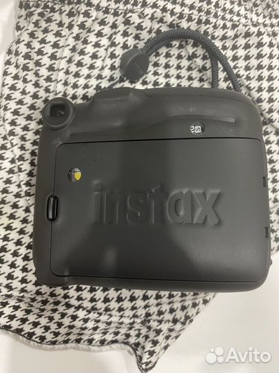 Фотоаппарат instax mini 11
