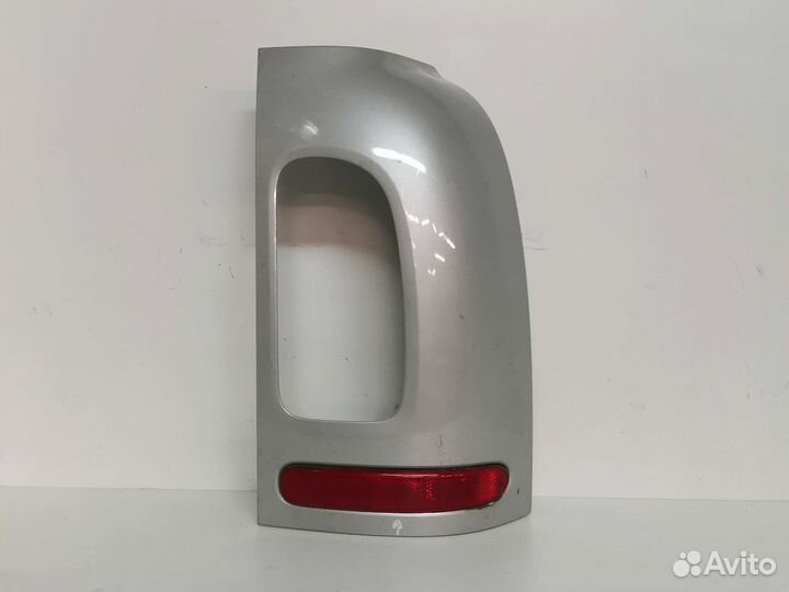 Накладка стойки задняя правая Mini Cooper Clubman