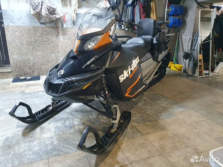 BRP Ski-doo Summit 154, 800