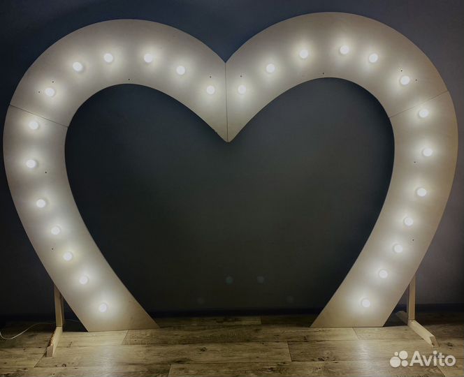 Арка сердце с фонариками