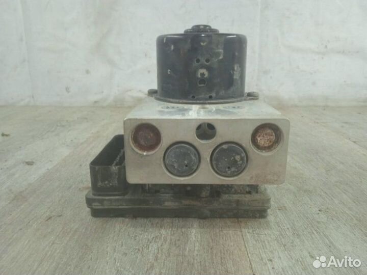 Блок abs Infiniti Fx35 S50 VQ35DE 2005