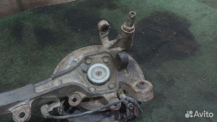 Кулак задний правый Sonata EF 4 Седан