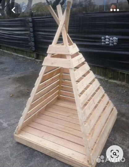 Детский игровой домик из дерева