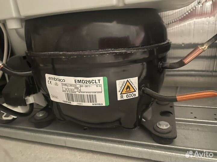 Встраиваемый холодильник IKEA frostig Фростиг