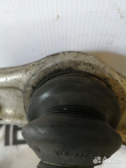 Рычаг верхний левый Mercedes Gl X164