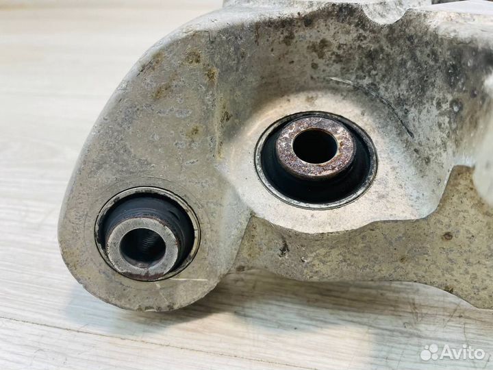 Кулаки задние пара Nissan Murano Z51