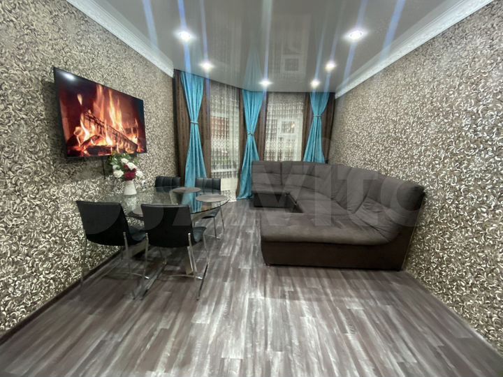 2-к. квартира, 56 м², 1/9 эт.