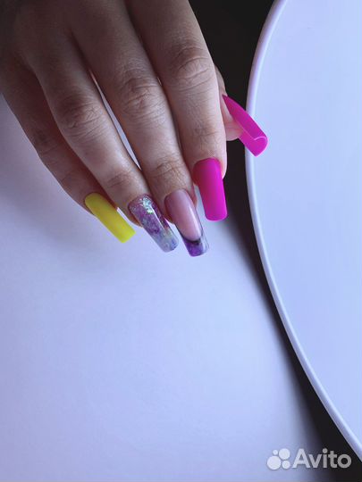 Мастер маникюра