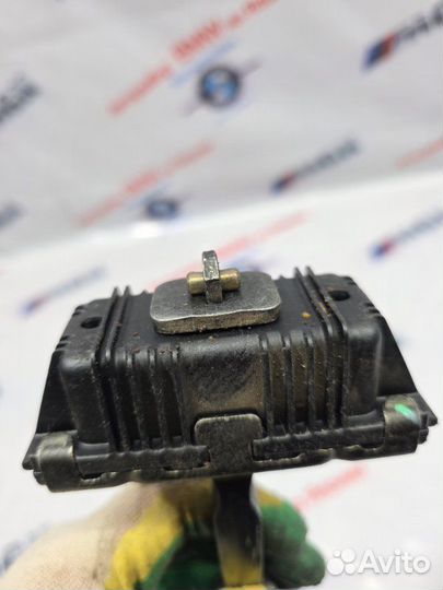 Ограничитель двери передний Bmw X5 E53 M54B30 2002