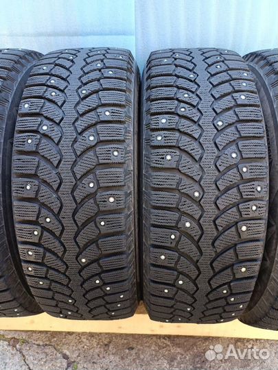 Bridgestone Blizzak Spike-01 195/65 R15 91T