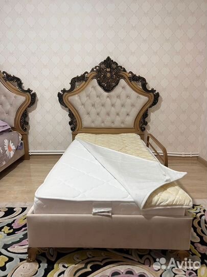 Кровати