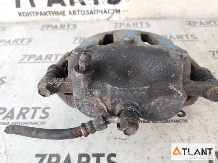 Суппорт передний правый nissan cedric