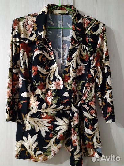 Женские вещи 52-54 размер