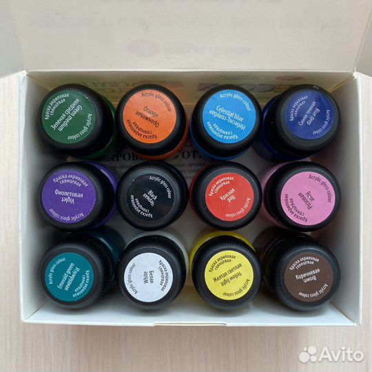 Акриловые краски разные