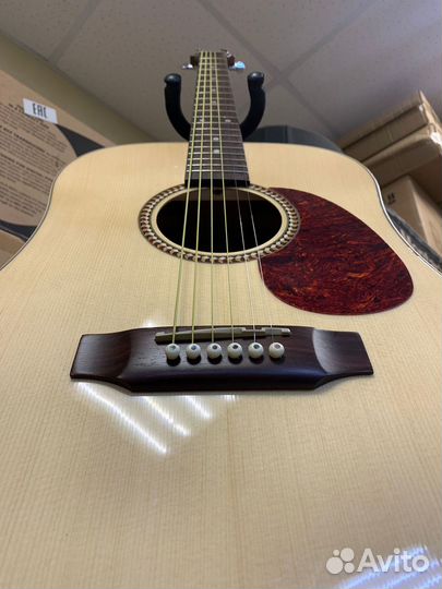 Акустическая гитара Hora. Segada SM50.Новая