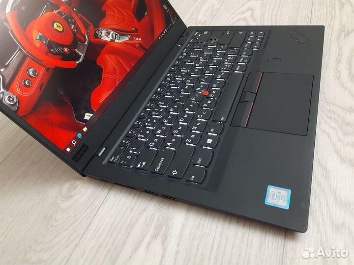 ThinkPad X1 Carbon G6 сенсорный 300NIT Core i5