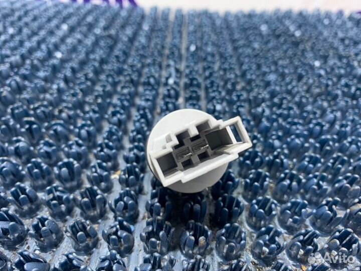 Датчик температуры воздуха Volkswagen Passat