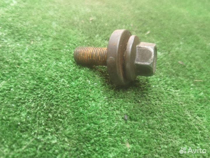 Болт шкива коленвала Mazda 6 GG 2.0 2006
