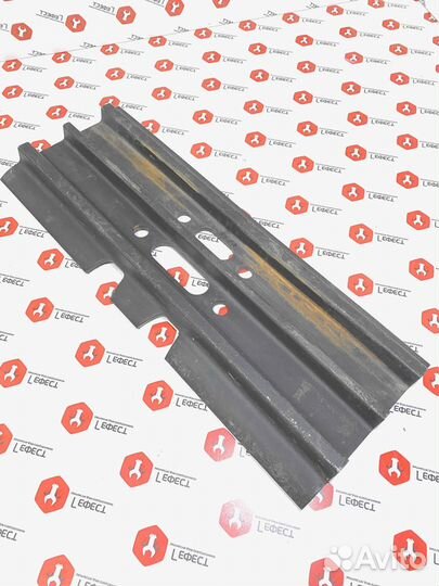 Башмак экскаватора Hitachi 81EM-28070