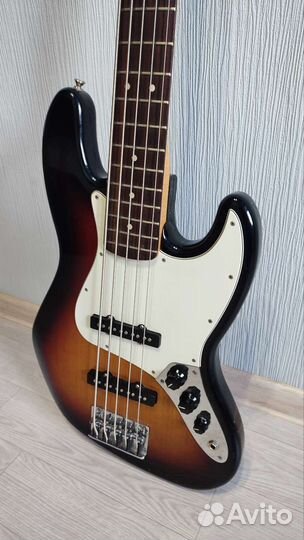 Бас гитара fender jazz bass 5
