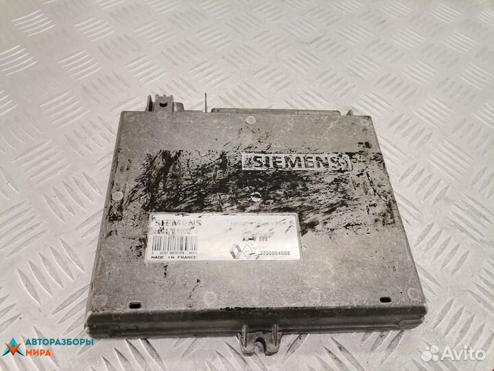 Блок управления двигателем Renault Safrane 1994