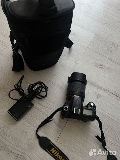 Зеркальный фотоаппарат Nikon D90