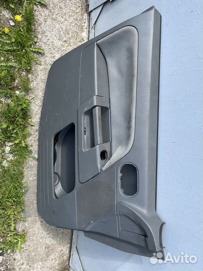Обшивка двери ford fusion