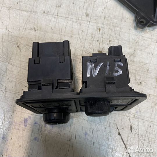 Блок кнопок Nissan Almera N16