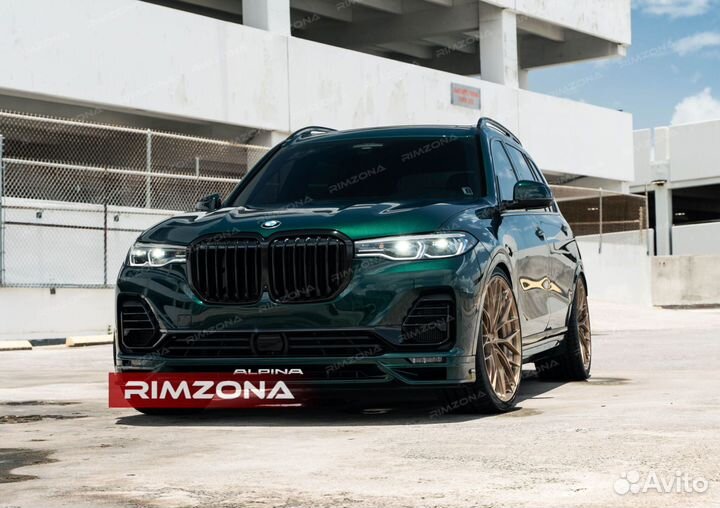 Кованые диски R22 на BMW X7 G07