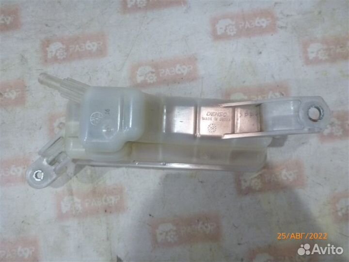 Бачок расширительный Toyota Rav4 ASA44 2arfe 2013