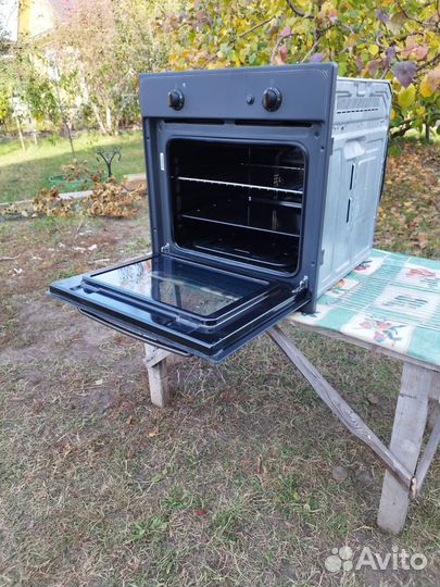 Газовый духовой шкаф и варочная панель ariston