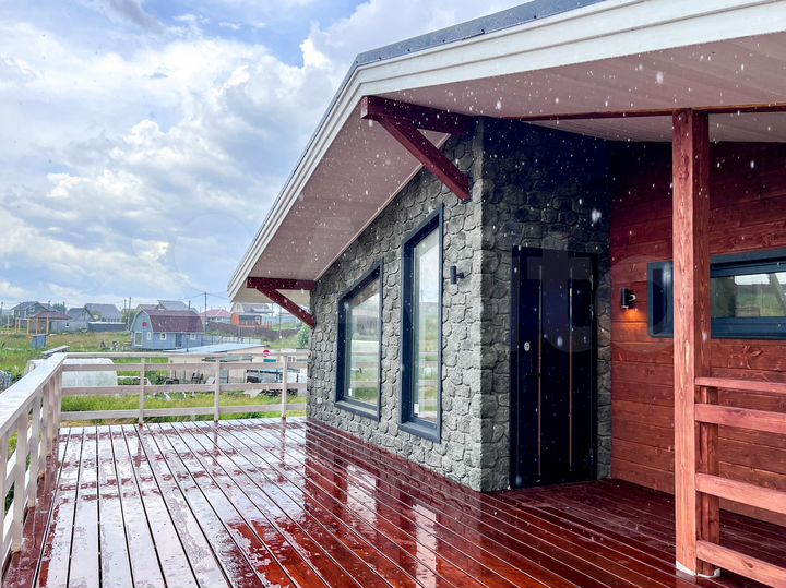 Дом 107 м² на участке 6 сот.