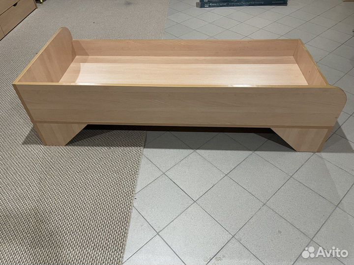 Кровать односпальная