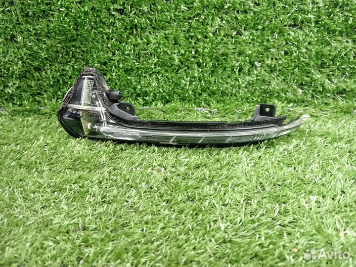 Повторитель поворота левый Audi A6 C7 4G5949101 Au
