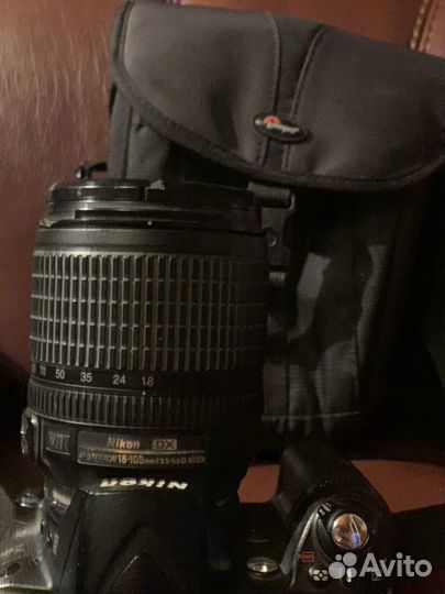 Зеркальный фотоаппарат Nikon D90