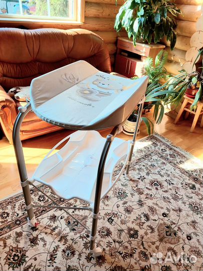 Пеленальный столик с ванночкой cam