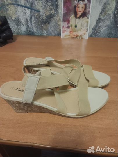 Сандалии женские 39 размер
