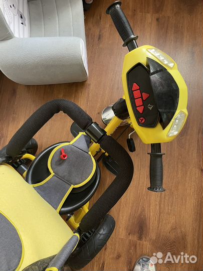 Детский велосипед с ручкой бу