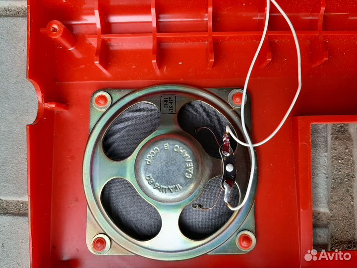 Детский электромузыкальный инструмент 