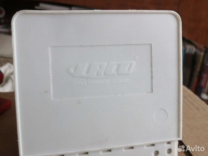 Дырокол Laco и степлер SAX 49