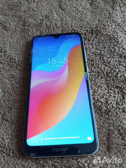 Телефон honor 8а