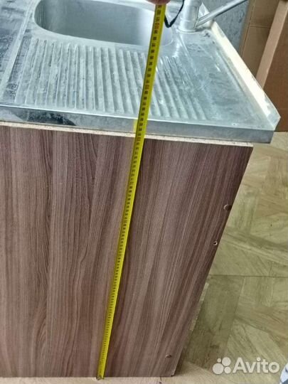 Кухонная мойка с тумбой бу со смесителем