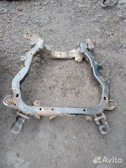 Подрамник (балка подмоторная) Captiva С100