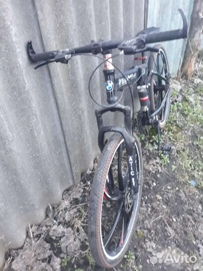 Велосипед на литых дисках bmw