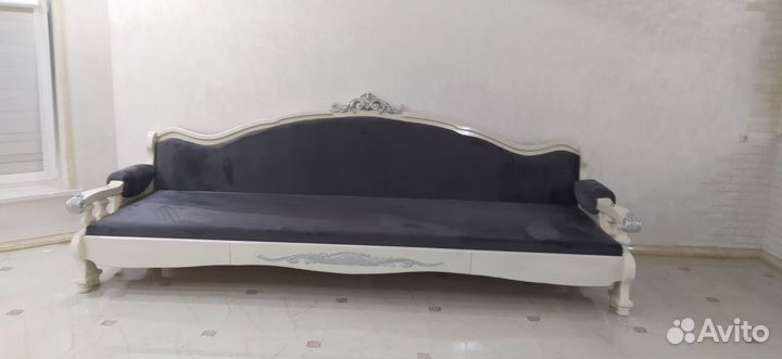 Тахта диван