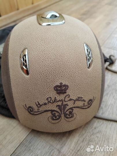 Шлем для конного спорта