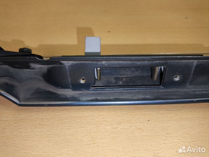 Opel zafira а, накладка двери багажника