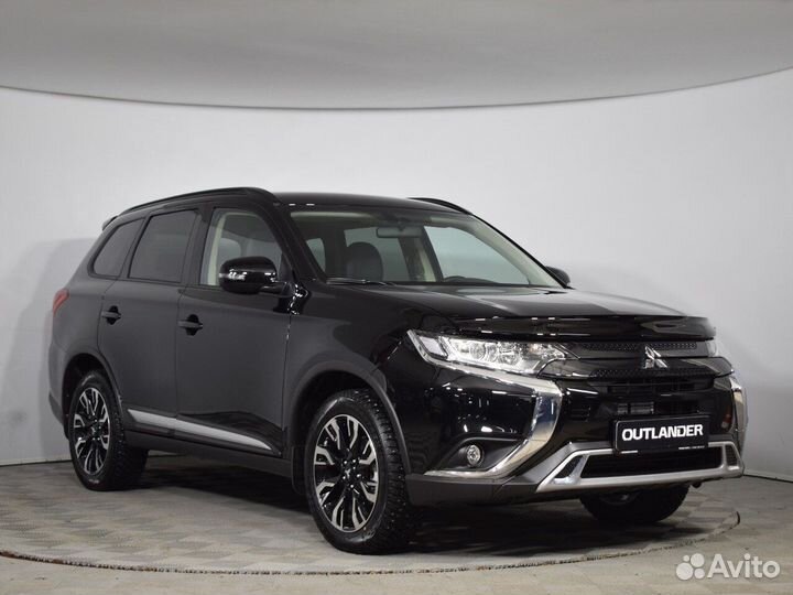 Mitsubishi Outlander 2.0 CVT, 2022