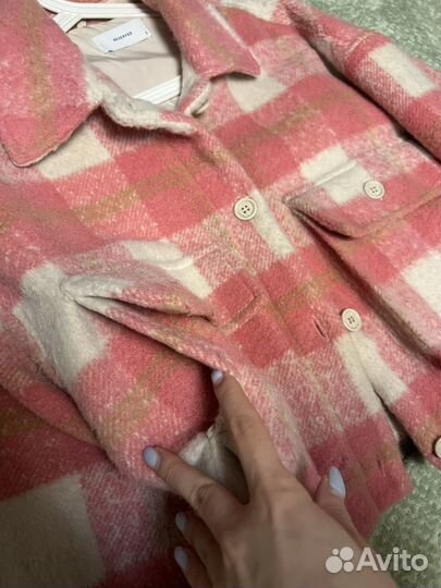 Куртка reserved женская