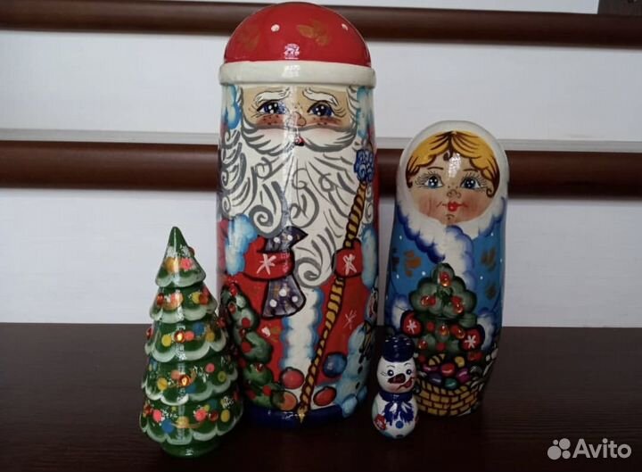 Большой Дед Мороз. Матрешка. Новый год